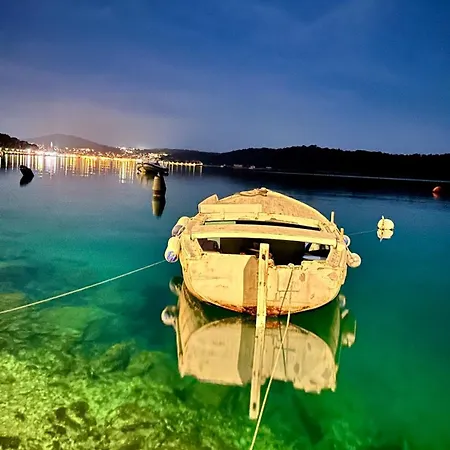 Luxury Mobile Oleander Campsite Mali Losinj