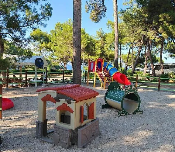 Campingplads Sea View Sannor By Vellaris, Luxury Mobile Mali Lošinj