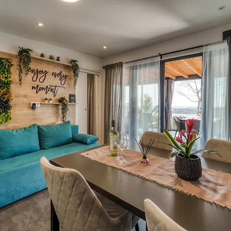 אתר קמפינג Sea View Sannor By Vellaris, Luxury Mobile