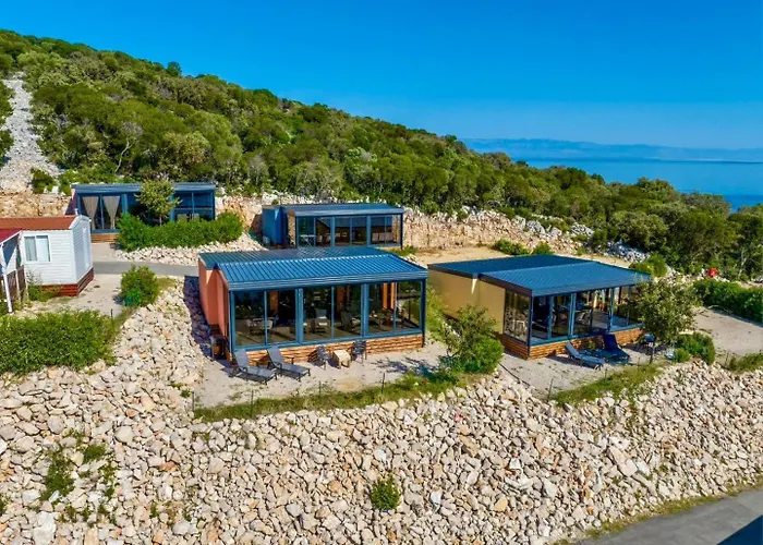 Camping Sea View Sannor By Vellaris, Luxury Mobile