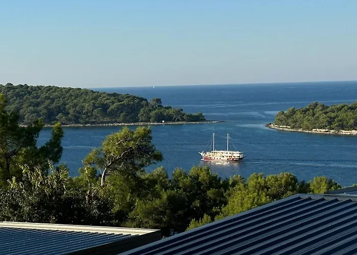 Sea View Sannor By Vellaris, Luxury Mobile Camping *